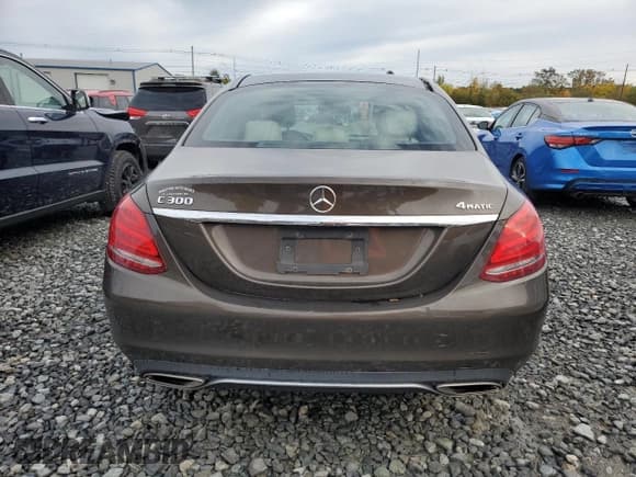 ✅ 2018 Mercedes-Benz C 300 • VIN: WDDWF4KB8JR336223 • Лот: 87062025. Опубликован ранее на Copart с пробегом 90 627 миль. Бесплатный доступ к архиву аукционных продаж из США и подробный отчёт об истории автомобиля на DreamBid. Изображение 6.