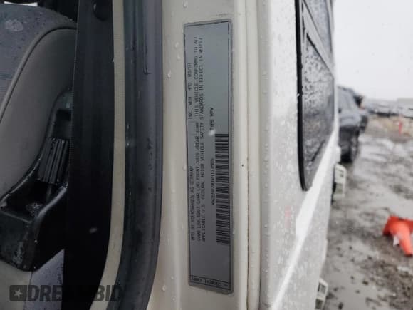 ✅ 1997 Volkswagen EuroVan CV • VIN: WV2EH8703VH131565 • Лот: 46316355. Опубликован ранее на Copart с пробегом 131 357 миль. Бесплатный доступ к архиву аукционных продаж из США и подробный отчёт об истории автомобиля на DreamBid. Изображение 12.