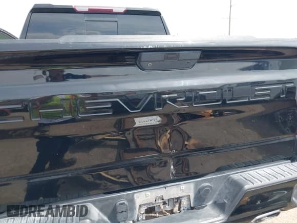 ✅ 2019 Chevrolet Silverado 1500 LT Trail Boss • VIN: 3GCPYFED4KG297004 • Lot: 42984504. Wystawiony na IAAI z przebiegiem 136 915 mil. Bezpłatny archiwum sprzedaży aukcyjnych z USA i szczegółowy raport historii pojazdu na DreamBid. Zdjęcie 6.