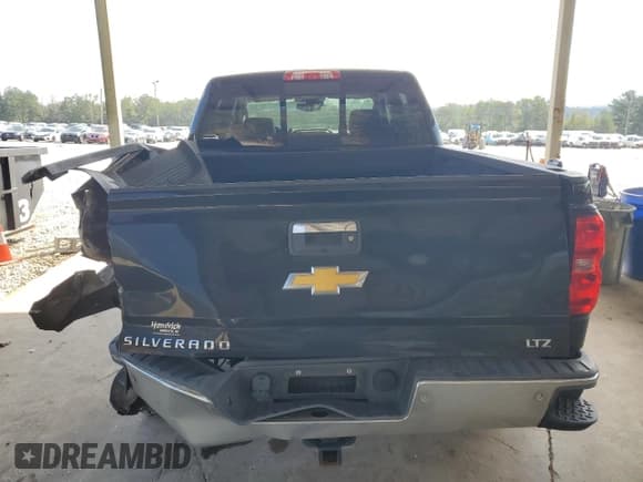 ✅ 2015 Chevrolet Silverado 1500 LTZ • VIN: 3GCUKSEC2FG311105 • Lot: 85103245. Wystawiony na Copart z przebiegiem 200 020 mil. Bezpłatny archiwum sprzedaży aukcyjnych z USA i szczegółowy raport historii pojazdu na DreamBid. Zdjęcie 6.