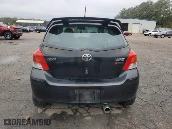 ✅ 2009 Toyota Yaris • VIN: JTDJT903295249913 • Lot: 90625645. Listed on Copart with 111,643 mi. Free auction sales archive from the USA and detailed vehicle history report at DreamBid. Image 6.