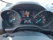 ✅ 2018 Ford Escape SE • VIN: 1FMCU9GD8JUD16329 • Lot: 69762495. Wystawiony na Copart z przebiegiem 152 119 mil. Bezpłatny archiwum sprzedaży aukcyjnych z USA i szczegółowy raport historii pojazdu na DreamBid. Zdjęcie 9.