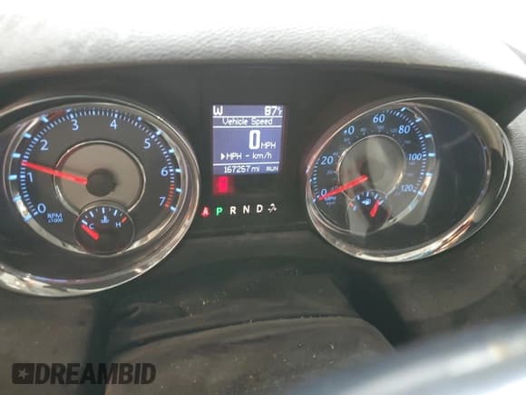 ✅ 2011 Chrysler Town & Country Limited • VIN: 2A4RR6DG0BR610264 • Lot: 81920465. Listed on Copart with 167,257 mi. Free auction sales archive from the USA and detailed vehicle history report at DreamBid. Image 9.