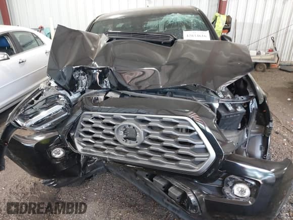 ✅ 2023 Toyota Tacoma SR • VIN: 3TYCZ5ANXPT159274 • Lot: 42834616. Listed on IAAI with 31,333 mi. Free auction sales archive from the USA and detailed vehicle history report at DreamBid. Image 12.