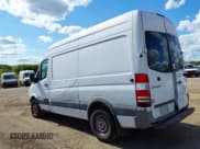 ✅ 2010 Freightliner Sprinter • VIN: WDYPE7CCXA5477753 • Lot: 42352748. Wystawiony na IAAI z przebiegiem 224 143 mil. Bezpłatny archiwum sprzedaży aukcyjnych z USA i szczegółowy raport historii pojazdu na DreamBid. Zdjęcie 3.