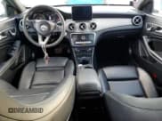 ✅ 2019 Mercedes-Benz CLA 250 • VIN: WDDSJ4EB4KN702874 • Lot: 93154795. Wystawiony na Copart z przebiegiem 74 300 mil. Bezpłatny archiwum sprzedaży aukcyjnych z USA i szczegółowy raport historii pojazdu na DreamBid. Zdjęcie 8.