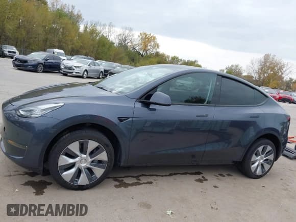 ✅ 2023 Tesla Model Y Long Range • VIN: 7SAYGDEE1PA155811 • Lot: 43469495. Wystawiony na IAAI z przebiegiem 19 710 mil. Bezpłatny archiwum sprzedaży aukcyjnych z USA i szczegółowy raport historii pojazdu na DreamBid. Zdjęcie 14.