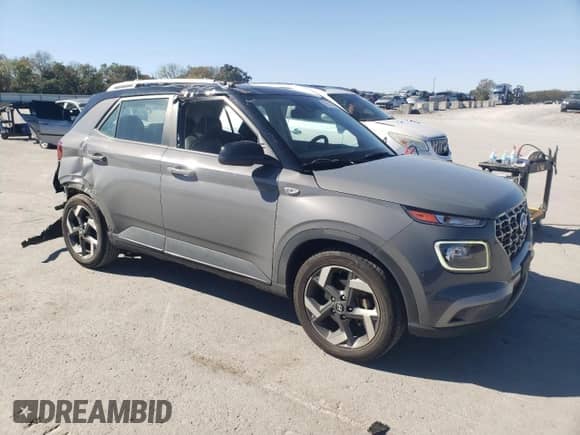 ✅ 2022 Hyundai Venue SEL • VIN: KMHRC8A33NU199692 • Lot: 89556155. Wystawiony na Copart z przebiegiem 66 976 mil. Bezpłatny archiwum sprzedaży aukcyjnych z USA i szczegółowy raport historii pojazdu na DreamBid. Zdjęcie 4.