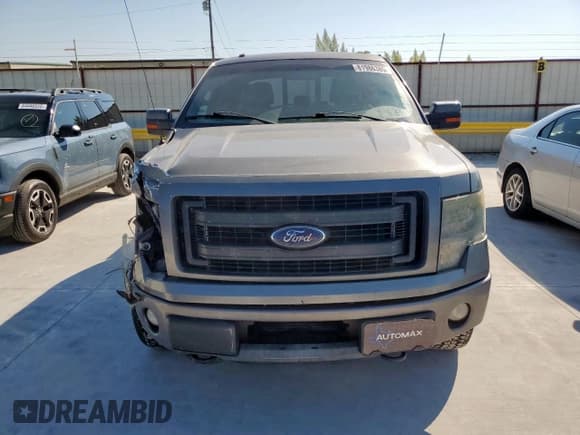 ✅ 2013 Ford F-150 XLT • VIN: 1FTFW1ET8DKG31333 • Lot: 81986385. Wystawiony na Copart z przebiegiem 140 771 mil. Bezpłatny archiwum sprzedaży aukcyjnych z USA i szczegółowy raport historii pojazdu na DreamBid. Zdjęcie 5.