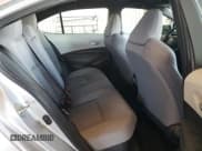 ✅ 2024 Toyota Corolla Hybrid SE • VIN: JTDBCMFE7R3054238 • Лот: 84764035. Опубликован ранее на Copart с пробегом 9 634 миль. Бесплатный доступ к архиву аукционных продаж из США и подробный отчёт об истории автомобиля на DreamBid. Изображение 10.