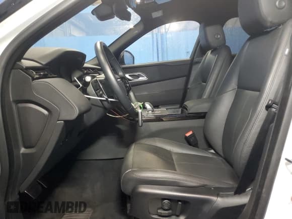 ✅ 2025 Land Rover Range Rover Velar Dynamic SE • VIN: SALYL2EX2SA810151 • Lot: 67719005. Listed on Copart with 14,527 mi. Free auction sales archive from the USA and detailed vehicle history report at DreamBid. Image 7.