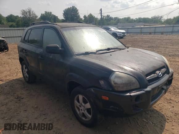 2005 Hyundai Tucson GL z VIN KM8JM12BX5U075930, wystawiony jako Copart lot #67500484 z przebiegiem 141 028 mil mil oraz Szkoda całkowita • Salvage title. Historia ofert i sprzedaży dostępna na DreamBid. Obrazek 4.