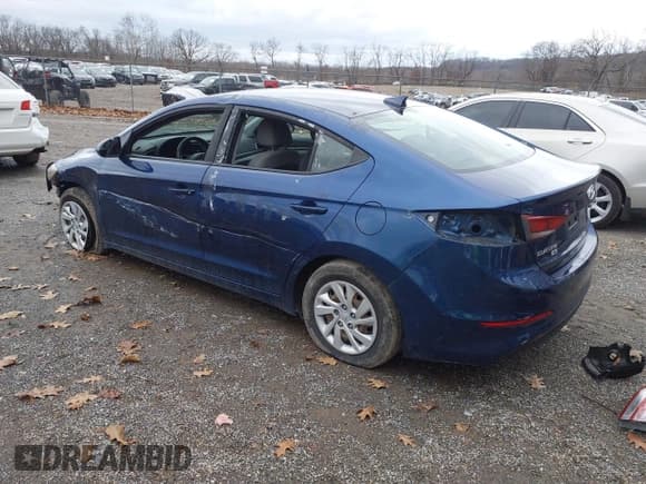 ✅ 2017 Hyundai Elantra SE • VIN: 5NPD74LF5HH104289 • Lot: 43802691. Listed on IAAI with 186,402 mi. Free auction sales archive from the USA and detailed vehicle history report at DreamBid. Image 3.
