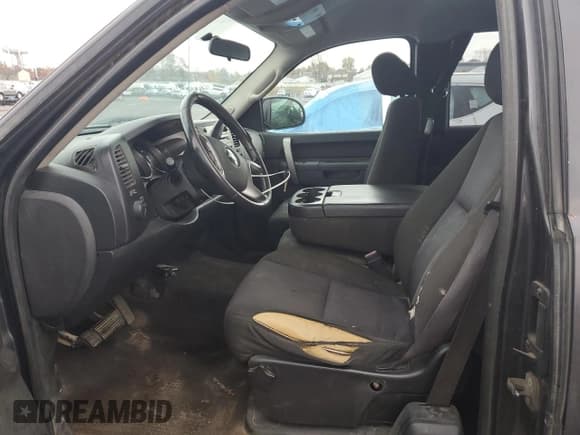 ✅ 2010 Chevrolet Silverado 1500 LT • VIN: 1GCSKSEA0AZ148260 • Лот: 92167415. Опубликован ранее на Copart с пробегом 230 957 миль. Бесплатный доступ к архиву аукционных продаж из США и подробный отчёт об истории автомобиля на DreamBid. Изображение 7.