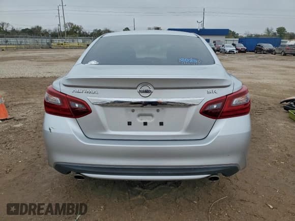 ✅ 2017 Nissan Altima SV • VIN: 1N4AL3AP9HC108111 • Lot: 94513275. Listed on Copart with 94,292 mi. Free auction sales archive from the USA and detailed vehicle history report at DreamBid. Image 6.