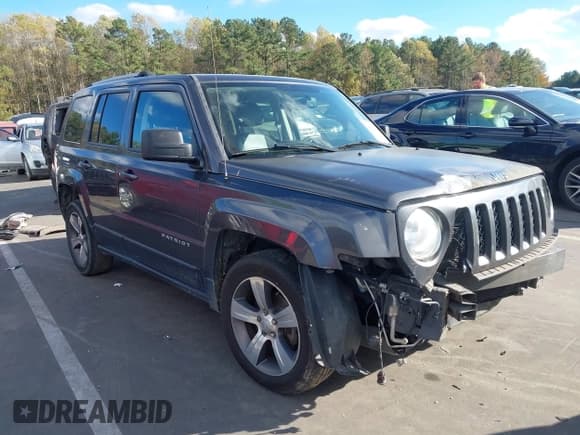 ✅ 2016 Jeep Patriot High Altitude • VIN: 1C4NJPFA7GD700547 • Lot: 43567000. Wystawiony na IAAI z przebiegiem 193 492 mil. Bezpłatny archiwum sprzedaży aukcyjnych z USA i szczegółowy raport historii pojazdu na DreamBid. Zdjęcie 1.