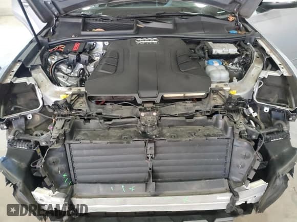 ✅ 2017 Audi Q7 Premium Plus • VIN: WA1LAAF77HD008115 • Lot: 82574765. Listed on Copart with 94,540 mi. Free auction sales archive from the USA and detailed vehicle history report at DreamBid. Image 12.