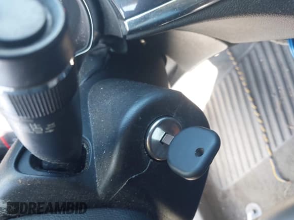 ✅ 2016 Chevrolet Impala LT • VIN: 2G1115S37G9133028 • Лот: 43470216. Опубликован ранее на IAAI с пробегом 149 217 миль. Бесплатный доступ к архиву аукционных продаж из США и подробный отчёт об истории автомобиля на DreamBid. Изображение 11.