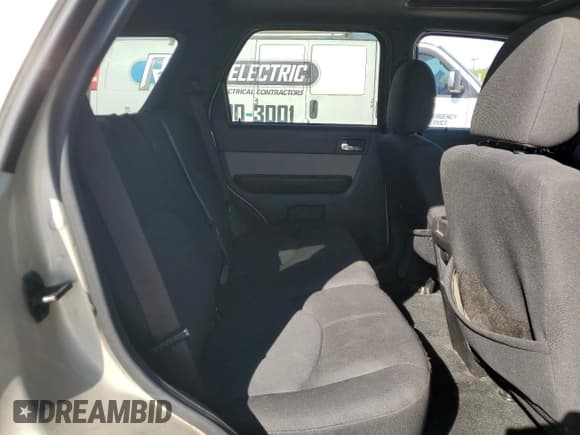 ✅ 2011 Mercury Mariner • VIN: 4M2CN8B76BKJ04761 • Lot: 70645775. Listed on Copart with Not provided. Free auction sales archive from the USA and detailed vehicle history report at DreamBid. Image 11.