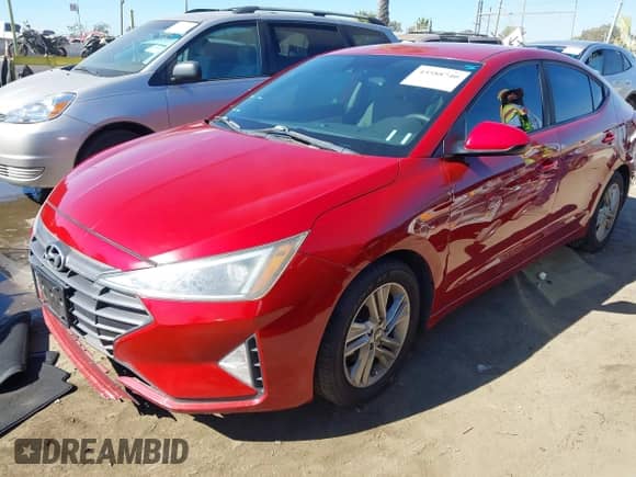 2019 Hyundai Elantra SEL z VIN KMHD84LF9KU782677, wystawiony jako IAAI lot #43588740 z przebiegiem 129 833 mil mil oraz . Historia ofert i sprzedaży dostępna na DreamBid. Obrazek 17.