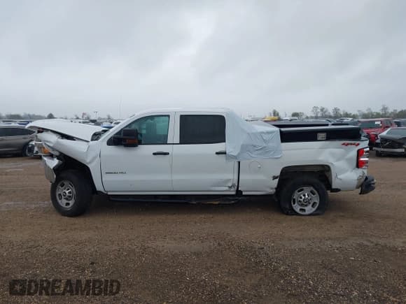 ✅ 2019 Chevrolet Silverado 2500HD Work Truck • VIN: 1GC1KREG5KF269412 • Лот: 43655197. Опубликован ранее на IAAI с пробегом 141 150 миль. Бесплатный доступ к архиву аукционных продаж из США и подробный отчёт об истории автомобиля на DreamBid. Изображение 14.
