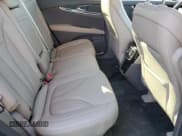 ✅ 2021 Lincoln Nautilus Standard • VIN: 2LMPJ8J9XMBL17263 • Lot: 84786945. Wystawiony na Copart z przebiegiem 34 142 mil. Bezpłatny archiwum sprzedaży aukcyjnych z USA i szczegółowy raport historii pojazdu na DreamBid. Zdjęcie 11.