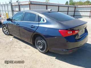 2018 Chevrolet Malibu LS z VIN 1G1ZB5ST3JF112949, wystawiony jako IAAI lot #43423266 z przebiegiem 112 353 mil mil oraz . Historia ofert i sprzedaży dostępna na DreamBid. Obrazek 3.