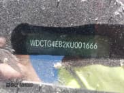 ✅ 2019 Mercedes-Benz GLA 250 • VIN: WDCTG4EB2KU001666 • Lot: 43202639. Wystawiony na IAAI z przebiegiem 59 072 mil. Bezpłatny archiwum sprzedaży aukcyjnych z USA i szczegółowy raport historii pojazdu na DreamBid. Zdjęcie 9.