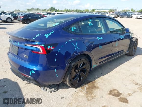 ✅ 2025 Tesla Model 3 Performance • VIN: 5YJ3E1ET3SF971313 • Lot: 42900442. Listed on IAAI with 2,881 mi. Free auction sales archive from the USA and detailed vehicle history report at DreamBid. Image 4.