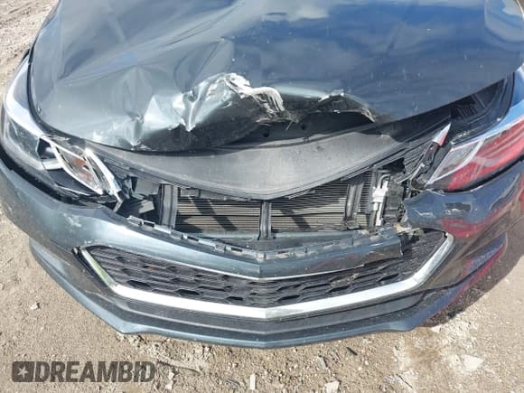 ✅ 2018 Chevrolet Cruze LT • VIN: 1G1BE5SM0J7209778 • Лот: 43290097. Опубликован ранее на IAAI с пробегом 47 625 миль. Бесплатный доступ к архиву аукционных продаж из США и подробный отчёт об истории автомобиля на DreamBid. Изображение 6.