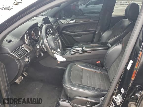 ✅ 2018 Mercedes-Benz GLE 43 AMG • VIN: 4JGED6EB0JA092709 • Лот: 85441715. Опубликован ранее на Copart с пробегом 117 647 миль. Бесплатный доступ к архиву аукционных продаж из США и подробный отчёт об истории автомобиля на DreamBid. Изображение 7.