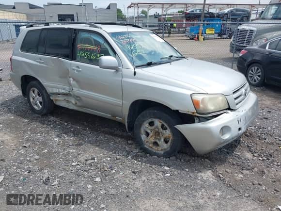 2007 Toyota Highlander с VIN JTEGD21A670168804, выставлен на аукционе IAAI как лот 42551237 с пробегом 264 361 миль миль и . История ставок и продаж доступна на DreamBid. Изображение 1.