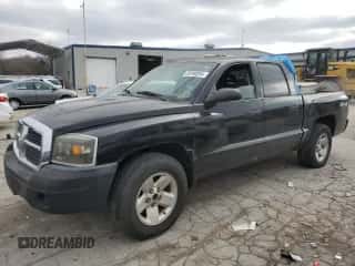 ✅ 2005 Dodge Dakota ST • VIN: 1D7HW28K55S265016 • Лот: 83100284. Размещён на Copart с пробегом 154 307 миль миль. Получите бесплатный доступ к архиву аукционных продаж из США и посмотрите подробный отчёт об истории автомобиля на DreamBid. Изображение 1.
