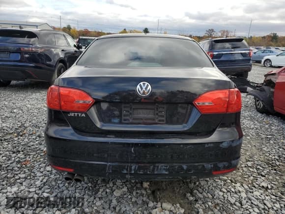 ✅ 2014 Volkswagen Jetta S • VIN: 3VW2K7AJ5EM390159 • Lot: 90602805. Listed on Copart with 99,136 mi. Free auction sales archive from the USA and detailed vehicle history report at DreamBid. Image 6.