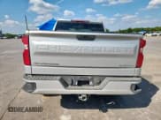 ✅ 2022 Chevrolet Silverado 1500 Custom • VIN: 1GCPWBEK7NZ230995 • Лот: 80753555. Опубликован ранее на Copart с пробегом 93 891 миль. Бесплатный доступ к архиву аукционных продаж из США и подробный отчёт об истории автомобиля на DreamBid. Изображение 6.