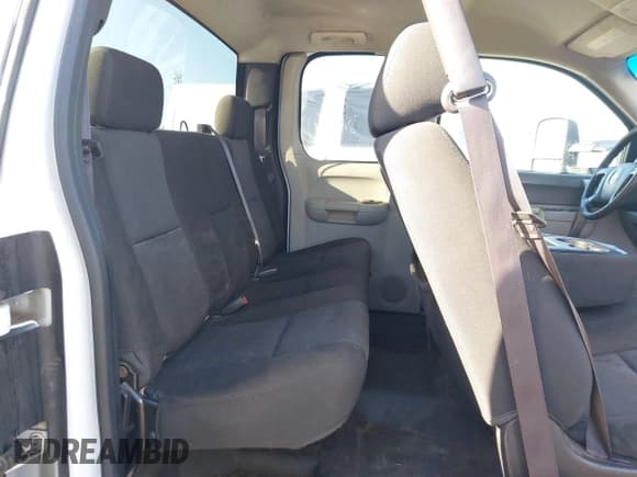 ✅ 2013 Chevrolet Silverado 2500HD Work Truck • VIN: 1GC2KVCGXDZ403672 • Lot: 41944179. Listed on IAAI with 232,436 mi. Free auction sales archive from the USA and detailed vehicle history report at DreamBid. Image 8.