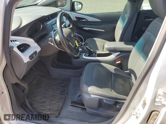 ✅ 2018 Chevrolet Bolt EV Premier • VIN: 1G1FX6S04J4116424 • Lot: 58981404. Wystawiony na Copart z przebiegiem 53 296 mil. Bezpłatny archiwum sprzedaży aukcyjnych z USA i szczegółowy raport historii pojazdu na DreamBid. Zdjęcie 7.