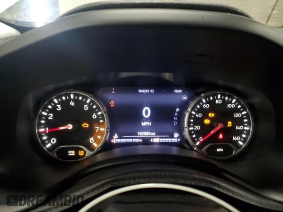 ✅ 2016 Jeep Renegade Limited • VIN: ZACCJADT9GPC63080 • Lot: 92324455. Listed on Copart with 192,985 mi. Free auction sales archive from the USA and detailed vehicle history report at DreamBid. Image 9.