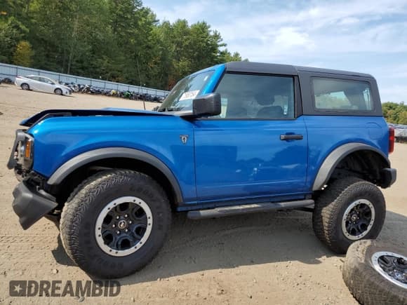 ✅ 2022 Ford Bronco • VIN: 1FMDE5CH5NLB02445 • Lot: 71950154. Wystawiony na Copart z przebiegiem 38 948 mil. Bezpłatny archiwum sprzedaży aukcyjnych z USA i szczegółowy raport historii pojazdu na DreamBid. Zdjęcie 1.