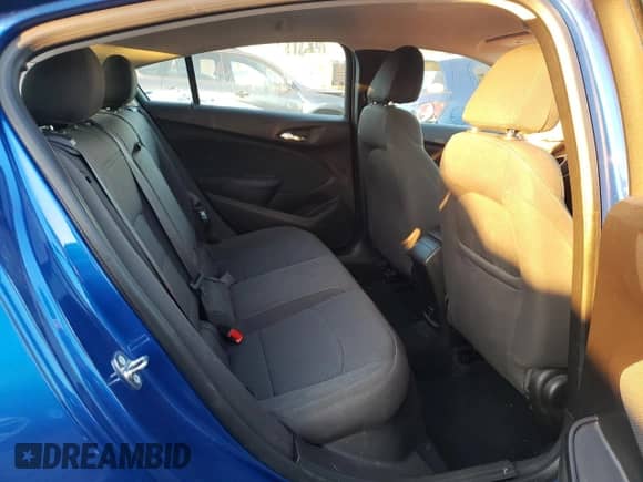 2018 Chevrolet Cruze LT z VIN 3G1BE6SM7JS600448, wystawiony jako Copart lot #67552912 z przebiegiem 32 815 mil mil oraz . Historia ofert i sprzedaży dostępna na DreamBid. Obrazek 10.