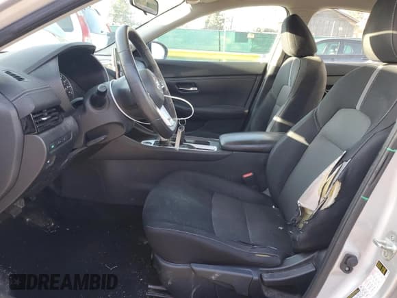 ✅ 2021 Nissan Sentra SV • VIN: 3N1AB8CV6MY252046 • Lot: 51051995. Listed on Copart with 92,261 mi. Free auction sales archive from the USA and detailed vehicle history report at DreamBid. Image 7.