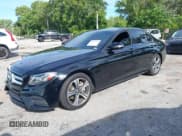 ✅ 2019 Mercedes-Benz E 300 • VIN: WDDZF4JB9KA581708 • Лот: 43133744. Опубликован ранее на IAAI с пробегом 111 984 миль. Бесплатный доступ к архиву аукционных продаж из США и подробный отчёт об истории автомобиля на DreamBid. Изображение 17.