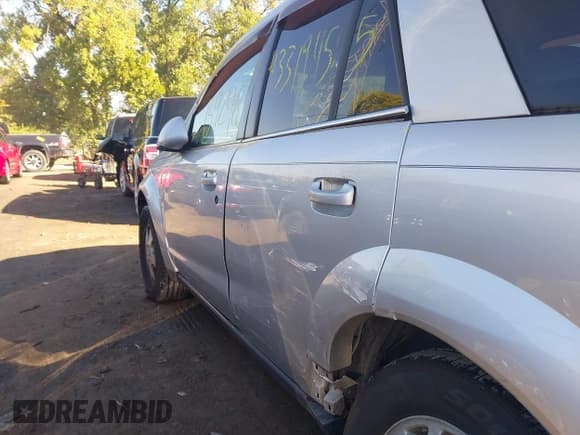 ✅ 2006 Saturn VUE • VIN: 5GZCZ53456S881661 • Lot: 43319455. Listed on IAAI with 159,246 mi. Free auction sales archive from the USA and detailed vehicle history report at DreamBid. Image 6.
