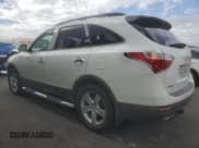 ✅ 2010 Hyundai Veracruz Limited • VIN: KM8NU4CC0AU106204 • Lot: 82484525. Listed on Copart with 130,622 mi. Free auction sales archive from the USA and detailed vehicle history report at DreamBid. Image 2.