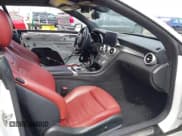 ✅ 2018 Mercedes-Benz C 300 • VIN: WDDWK4JB4JF698192 • Lot: 41687143. Wystawiony na IAAI z przebiegiem 78 702 mil. Bezpłatny archiwum sprzedaży aukcyjnych z USA i szczegółowy raport historii pojazdu na DreamBid. Zdjęcie 5.