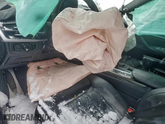 ✅ 2015 BMW X5 xDrive50i • VIN: 5UXKR6C50F0J75946 • Lot: 93015375. Listed on Copart with 132,839 mi. Free auction sales archive from the USA and detailed vehicle history report at DreamBid. Image 8.