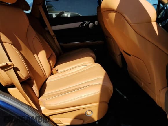 ✅ 2025 Genesis GV80 Prestige • VIN: KMUHCESB5SU218000 • Lot: 55058665. Listed on Copart with 17,392 mi. Free auction sales archive from the USA and detailed vehicle history report at DreamBid. Image 11.