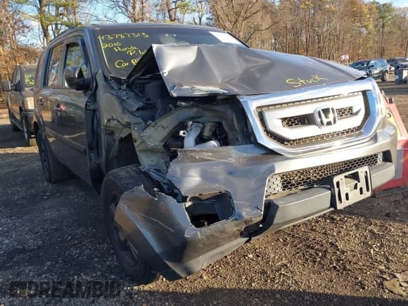 ✅ 2010 Honda Pilot EX • VIN: 5FNYF4H46AB017260 • Lot: 43787313. Listed on IAAI with 105,764 mi. Free auction sales archive from the USA and detailed vehicle history report at DreamBid. Image 6.