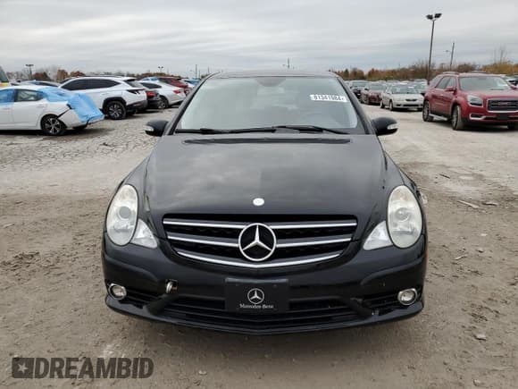 ✅ 2010 Mercedes-Benz R 350 • VIN: 4JGCB6FE8AA108158 • Lot: 81341984. Wystawiony na Copart z przebiegiem 135 402 mil. Bezpłatny archiwum sprzedaży aukcyjnych z USA i szczegółowy raport historii pojazdu na DreamBid. Zdjęcie 5.