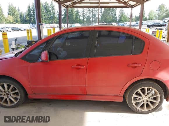 ✅ 2008 Suzuki SX4 Convenience • VIN: JS2YC415885102467 • Lot: 42520988. Listed on IAAI with 131,559 mi. Free auction sales archive from the USA and detailed vehicle history report at DreamBid. Image 14.